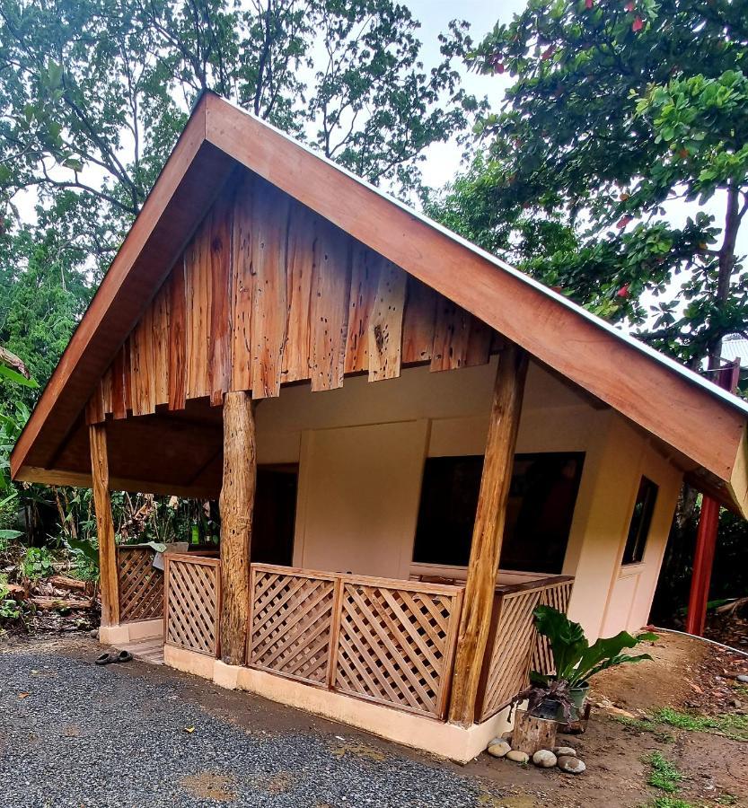 Ballena Oasis Homes & Glamping 乌维塔 外观 照片