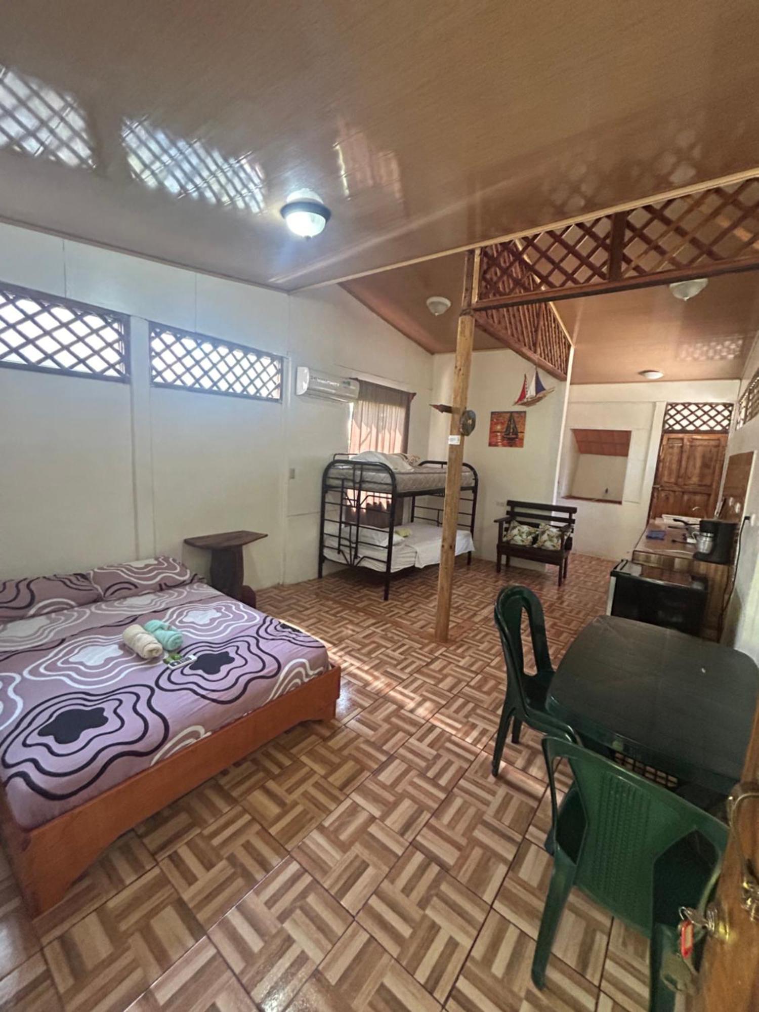 Ballena Oasis Homes & Glamping 乌维塔 外观 照片