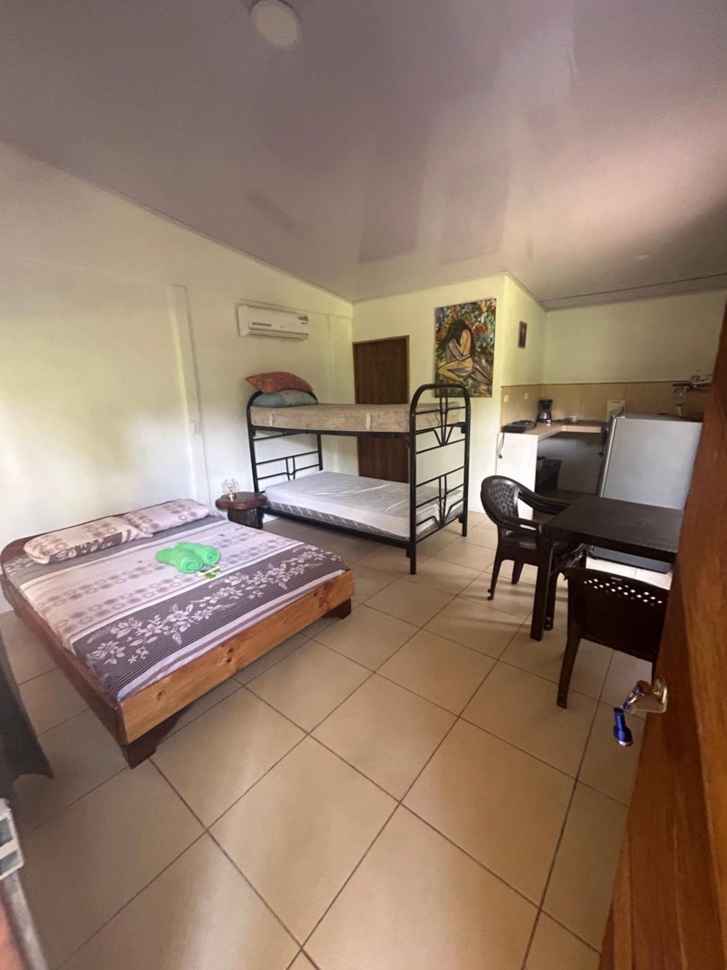 Ballena Oasis Homes & Glamping 乌维塔 外观 照片