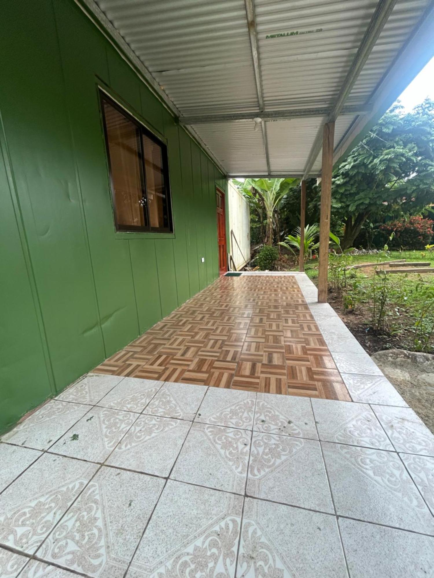 Ballena Oasis Homes & Glamping 乌维塔 外观 照片